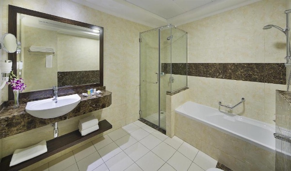 Gateway Hotel image 32