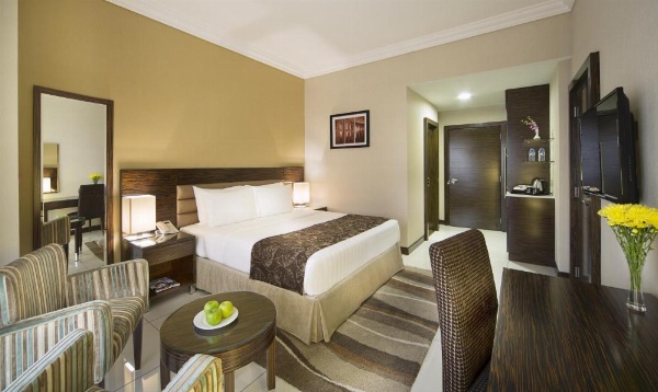 Gateway Hotel image 34