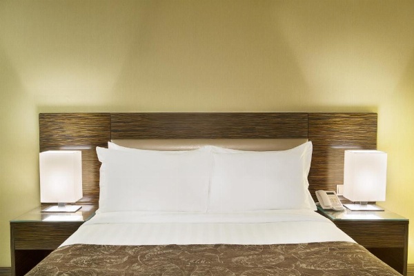 Gateway Hotel image 8